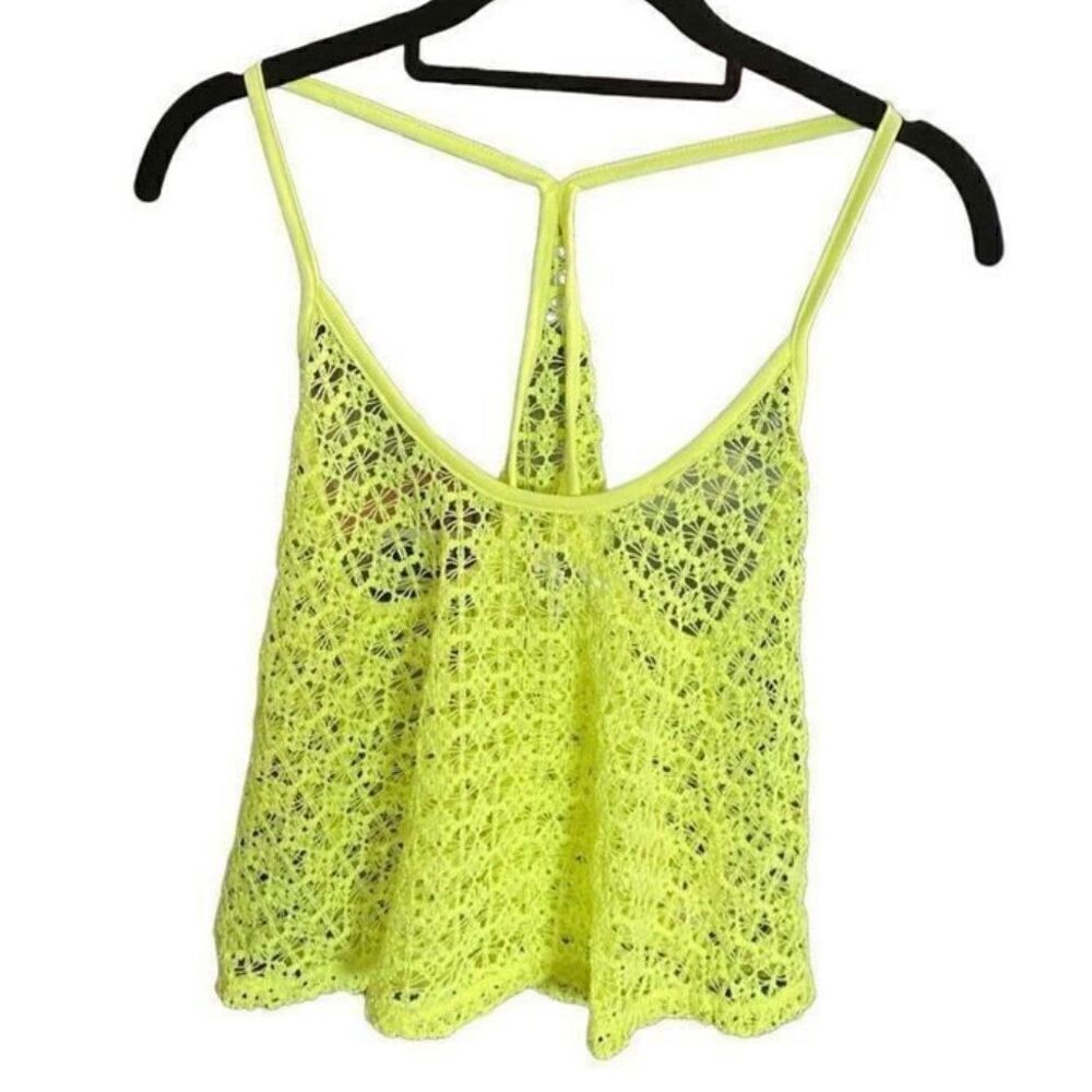 VictoriaāsāSecret pink womenās neon yellow crocheted lace crop topāS/XS